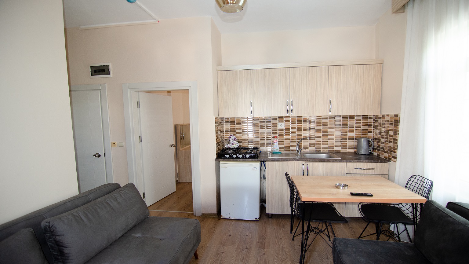 Apart Oda - Bahçe Manzaralı